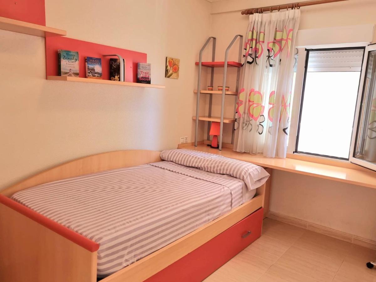 Apartamento En Primera Linea De Playa Con Increibles Vistas Santa Pola Exterior photo